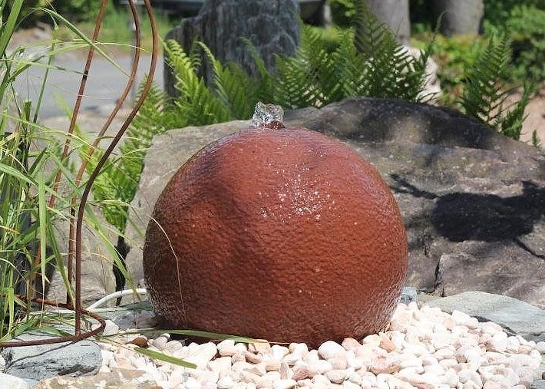 Quellstein Sandstein Kugel 35cm Naturstein Gartenbrunnen Springbrunnen Set