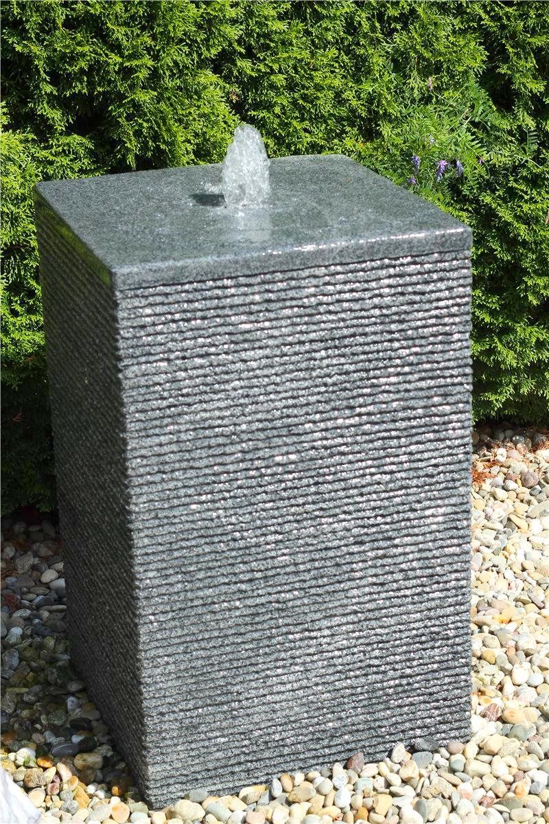 Wasserspiel SET Quellstein Quader 80cm Granit Gartenbrunnen inkl. Pumpe
