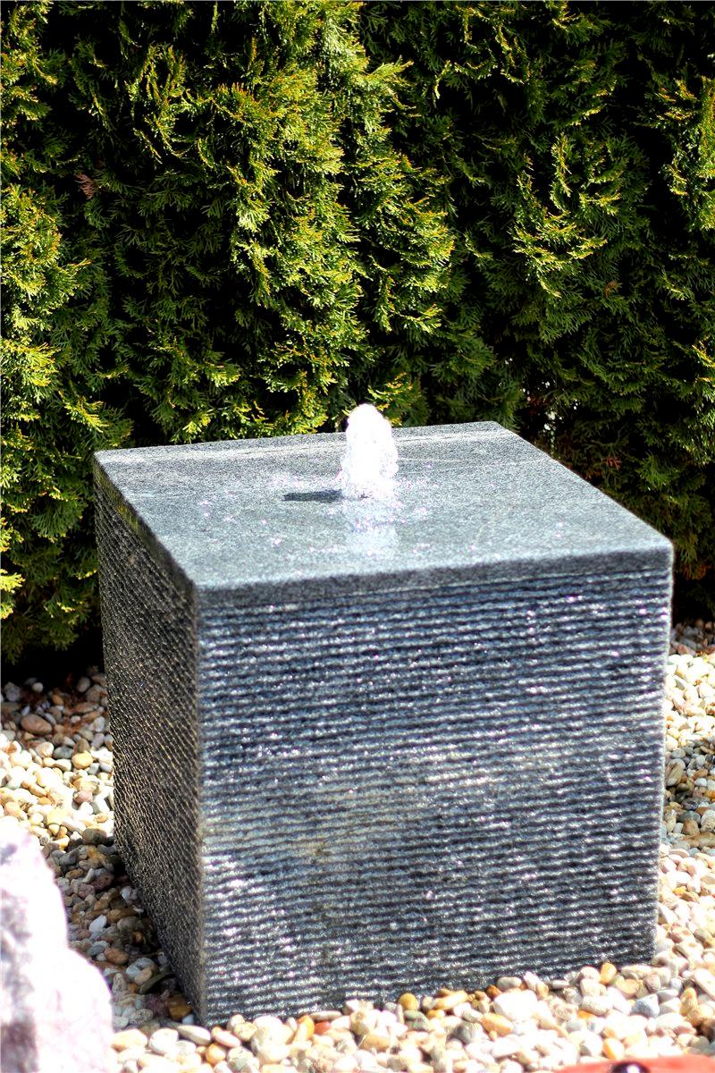 NUR ABHOLUNG! Quellstein Würfel 60cm Granit Gartenbrunnen Springbrunnen Komplettset